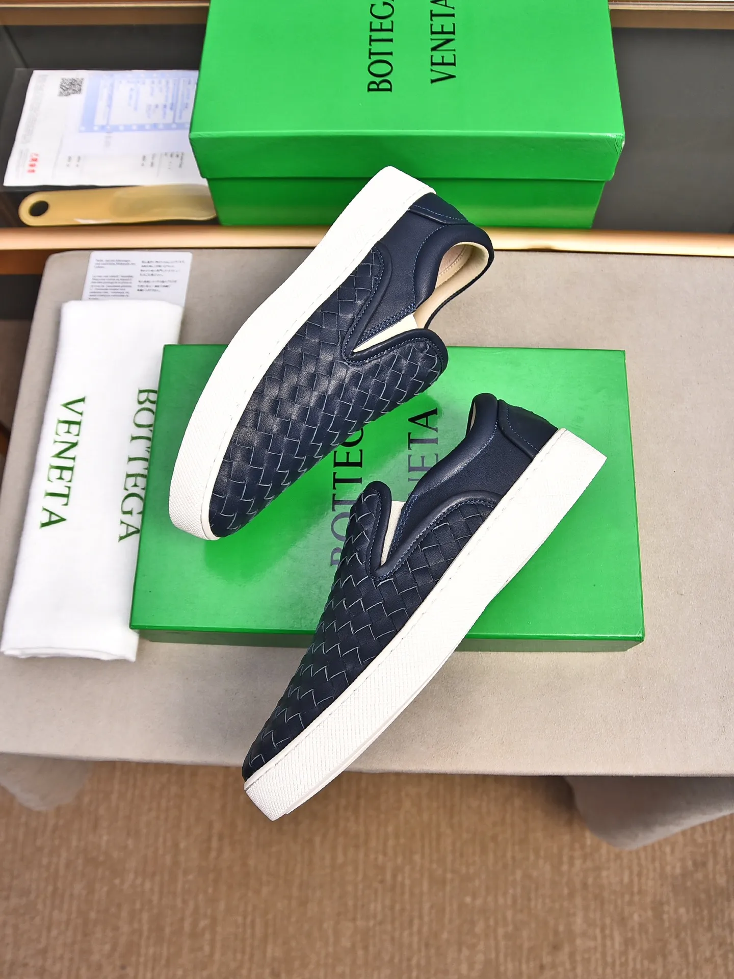 Men's shoes 💰480 [Sleeves series] BOTTEG* VENET* - high-end boutique Size: 38-44 (45 customized) BV new product, first-layer cowhide artificially woven classic style harmoniously blends with contemporary fashion temperament, rubber soles are light and flexible, water-dyed sheepskin pads! [Taobao, Tmall, and live streaming are the first choices]